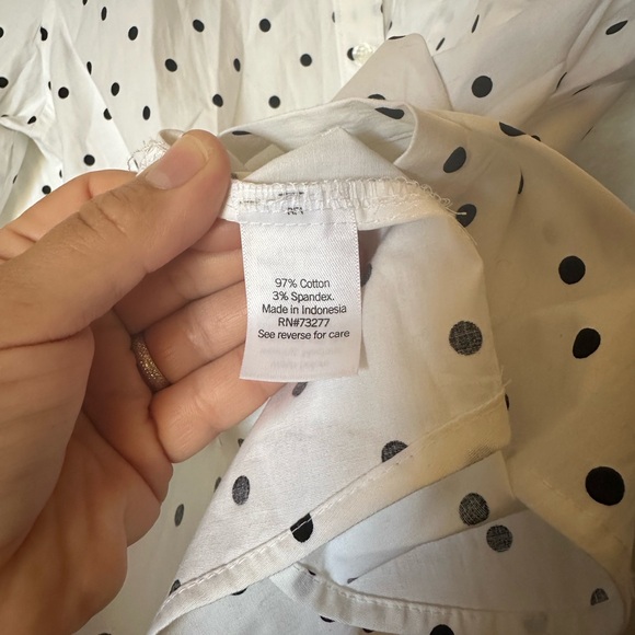 Craft & Barrow woman’s polka dot blouse - Picture 6 of 6